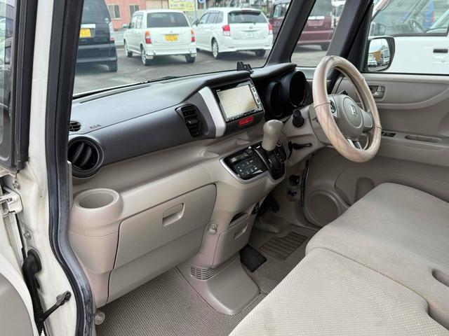 N-BOX G・Lパッケージ バックカメラ 両側スライド・片側電動 ナビ TV スマートキー アイドリングストップ 電動格納ミラー ベンチシート CVT 盗難防止システム ABS ESC CD DVD再生 USB アルミホイール(38枚目)