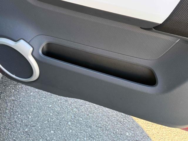 ハスラー Ｇ　ＥＴＣ　ナビ　ＴＶ　衝突被害軽減システム　スマートキー　アイドリングストップ　電動格納ミラー　シートヒーター　ベンチシート　ＣＶＴ　盗難防止システム　ＡＢＳ　ＥＳＣ　ＣＤ　ＵＳＢ（28枚目）