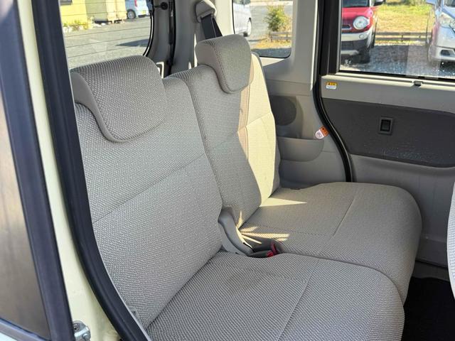 タント Ｌ　ＥＴＣ　両側スライドドア　キーレスエントリー　アイドリングストップ　電動格納ミラー　ベンチシート　ＣＶＴ　盗難防止システム　ＡＢＳ　ＣＤ　アルミホイール　衝突安全ボディ　エアコン　パワーステアリング（11枚目）