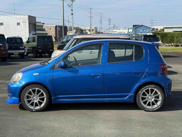 ヴィッツ ＲＳ　Ｄパッケージ　ドライブレコーダー　ナビ　アルミホイール　ＭＴ　衝突安全ボディ　ＡＢＳ　ＣＤ　ＤＶＤ再生　エアコン　パワーステアリング　パワーウィンドウ（15枚目）