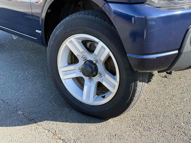 ジムニー ＸＣ　４ＷＤ　電動格納ミラー　ＡＴ　ＡＢＳ　ＣＤ　ルーフレール　アルミホイール　衝突安全ボディ　エアコン　パワーステアリング（40枚目）