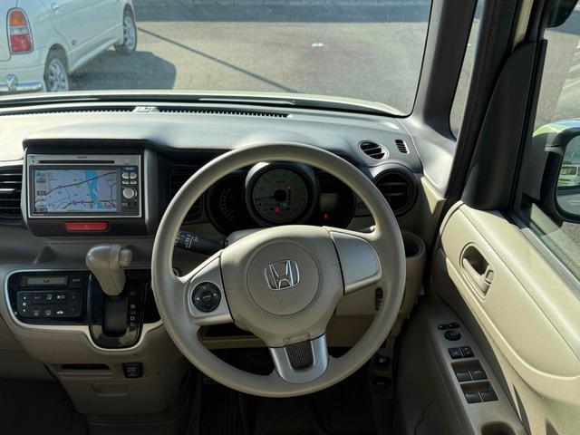 Ｎ－ＢＯＸ Ｇ・Ｌパッケージ　バックカメラ　両側スライド・片側電動　ナビ　ＴＶ　スマートキー　アイドリングストップ　電動格納ミラー　ベンチシート　ＣＶＴ　盗難防止システム　ＡＢＳ　ＥＳＣ　アルミホイール（3枚目）