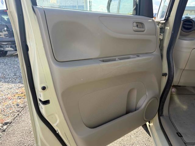 Ｎ－ＢＯＸ Ｇ・Ｌパッケージ　バックカメラ　両側スライド・片側電動　ナビ　ＴＶ　スマートキー　アイドリングストップ　電動格納ミラー　ベンチシート　ＣＶＴ　盗難防止システム　ＡＢＳ　ＥＳＣ　アルミホイール（28枚目）