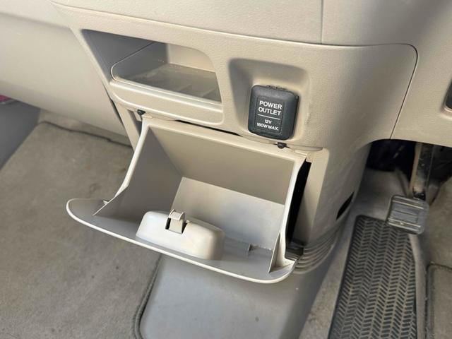 Ｎ－ＢＯＸ Ｇ・Ｌパッケージ　バックカメラ　両側スライド・片側電動　ナビ　ＴＶ　スマートキー　アイドリングストップ　電動格納ミラー　ベンチシート　ＣＶＴ　盗難防止システム　ＡＢＳ　ＥＳＣ　アルミホイール（33枚目）