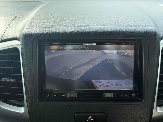 スペーシア Ｇリミテッド　ＥＴＣ　バックカメラ　両側スライド・片側電動　ナビ　ＴＶ　レーンアシスト　衝突被害軽減システム　スマートキー　アイドリングストップ　シートヒーター　ベンチシート　ＣＶＴ　盗難防止システム　ＡＢＳ（4枚目）