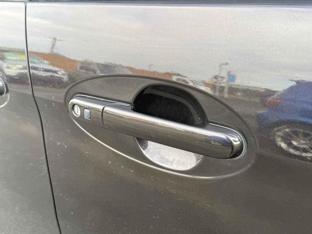 スペーシア Ｇリミテッド　ＥＴＣ　バックカメラ　両側スライド・片側電動　ナビ　ＴＶ　レーンアシスト　衝突被害軽減システム　スマートキー　アイドリングストップ　シートヒーター　ベンチシート　ＣＶＴ　盗難防止システム　ＡＢＳ（28枚目）