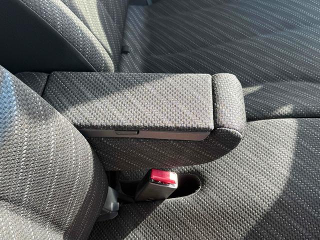 スペーシア Ｇリミテッド　ＥＴＣ　バックカメラ　両側スライド・片側電動　ナビ　ＴＶ　レーンアシスト　衝突被害軽減システム　スマートキー　アイドリングストップ　シートヒーター　ベンチシート　ＣＶＴ　盗難防止システム　ＡＢＳ（35枚目）