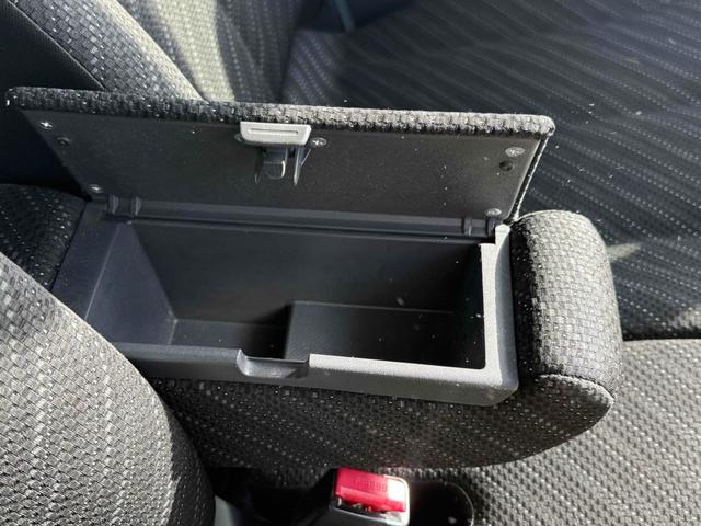 スペーシア Ｇリミテッド　ＥＴＣ　バックカメラ　両側スライド・片側電動　ナビ　ＴＶ　レーンアシスト　衝突被害軽減システム　スマートキー　アイドリングストップ　シートヒーター　ベンチシート　ＣＶＴ　盗難防止システム　ＡＢＳ（37枚目）