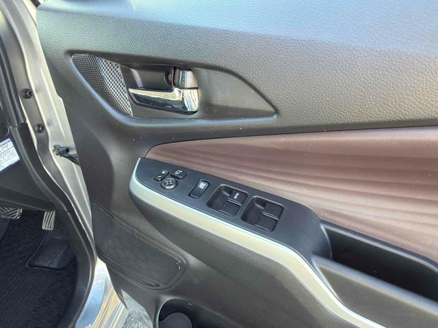 ソリオバンディット ハイブリッドMV ドライブレコーダー 全周囲カメラ ナビ TV 両側スライド・片側電動 クリアランスソナー オートクルーズコントロール レーンアシスト 衝突被害軽減システム アルミホイール オートライト(31枚目)