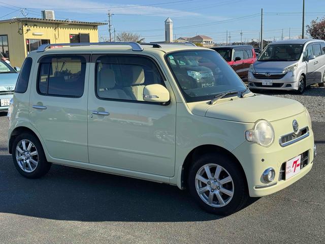 ミラココア ココアプラスG ETC バックカメラ ナビ TV クリアランスソナー スマートキー アイドリングストップ 電動格納ミラー ベンチシート CVT 盗難防止システム ABS ミュージックプレイヤー接続可 純正タイヤ有(13枚目)