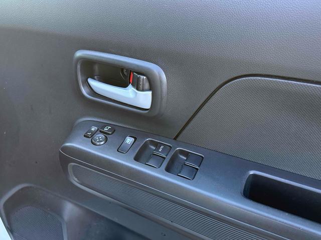 ワゴンＲ ハイブリッドＦＺ　ＥＴＣ　全周囲カメラ　ナビ　ＴＶ　クリアランスソナー　レーンアシスト　衝突被害軽減システム　オートライト　ＬＥＤヘッドランプ　スマートキー　アイドリングストップ　電動格納ミラー　シートヒーター（14枚目）