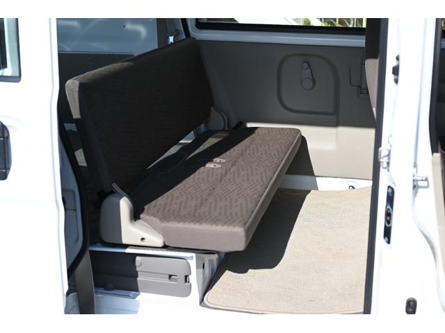 エブリイ ＰＡ　ハイルーフ　走行２．３万キロ　タイヤ４本新品　５速マニュアル　エアコン　パワステ　エアバッグ　２ＷＤ　集中ドアロック　軽自動車　商用車　軽箱バン（15枚目）