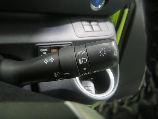 シエンタ ハイブリッドG クエロ 地デジTV 盗難防止 横滑り防止 LEDライト クルコン ドライブレコーダー スマートキー ETC バックモニタ DVD オ-トエアコン メモリ-ナビ エアバッグ 3列シート ナビ&TV ABS(17枚目)