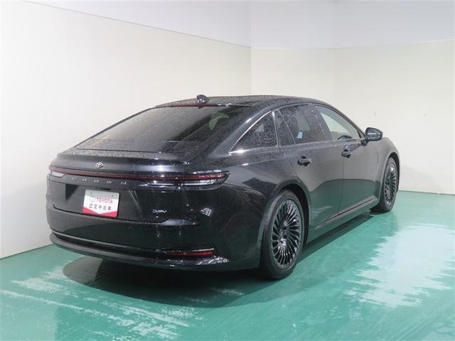 クラウン Ｚ　ＬＥＤヘッドライト　地デジＴＶ　ＡＢＳ　パワーシート　バックモニター　スマートキー　ＥＴＣ　アルミホイール　エアコン　盗難防止装置　メモリーナビ　キーレス　エアバッグ　プリクラッシュ　横滑り防止機能（3枚目）