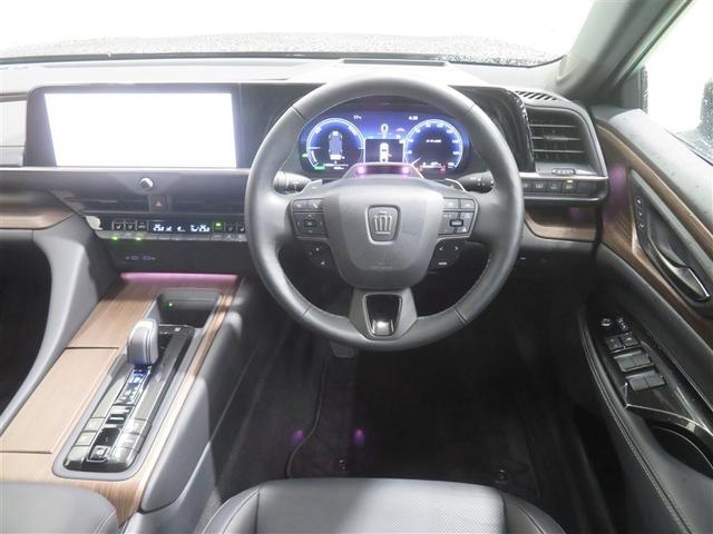 クラウン Ｚ　ＬＥＤヘッドライト　地デジＴＶ　ＡＢＳ　パワーシート　バックモニター　スマートキー　ＥＴＣ　アルミホイール　エアコン　盗難防止装置　メモリーナビ　キーレス　エアバッグ　プリクラッシュ　横滑り防止機能（4枚目）