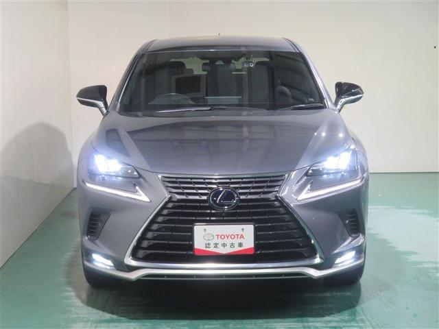 NX NX300h スパイス&シック LEDヘッドライト オートクルーズコントロール 地デジ 記録簿 Pシート AAC 横滑り防止装置 ETC ナビTV バックカメラ DVD再生 アルミホイール メモリーナビ スマートキー(8枚目)