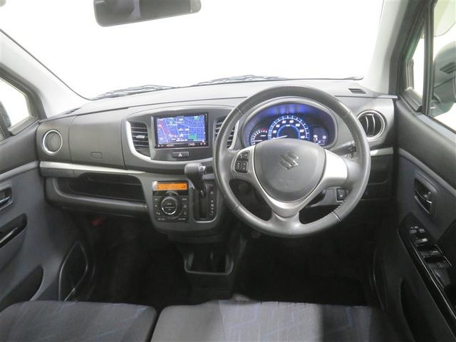 シンプルで使いやすいデザインのハンドル周り。