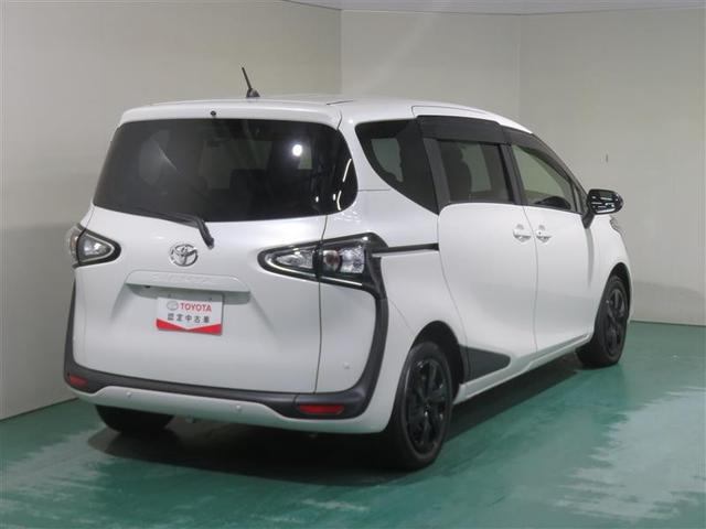 シエンタ Ｇ　セーフティーエディションＩＩ　誤発進抑制装置　両側パワースライドドア　ＤＶＤ　横滑り防止装置　ＥＴＣ車載器　オートエアコン　フルセグＴＶ　盗難防止システム　ＡＢＳ　ウォークスルー　キーレスエントリー　ナビ＆ＴＶ　メモリ－ナビ　ＰＳ（3枚目）