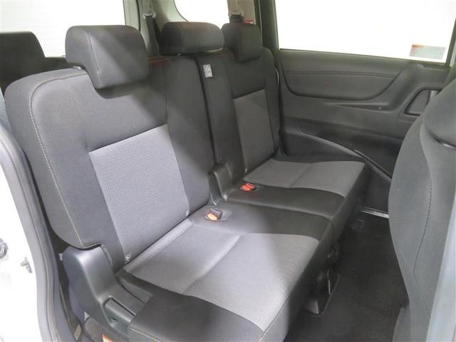 シエンタ Ｇ　セーフティーエディションＩＩ　誤発進抑制装置　両側パワースライドドア　ＤＶＤ　横滑り防止装置　ＥＴＣ車載器　オートエアコン　フルセグＴＶ　盗難防止システム　ＡＢＳ　ウォークスルー　キーレスエントリー　ナビ＆ＴＶ　メモリ－ナビ　ＰＳ（6枚目）