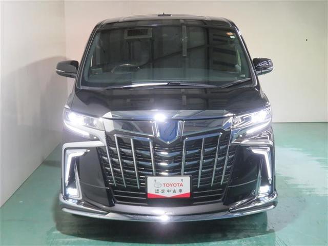 明度の高いＬＥＤヘッドライトで、夜間の運転も安心です。