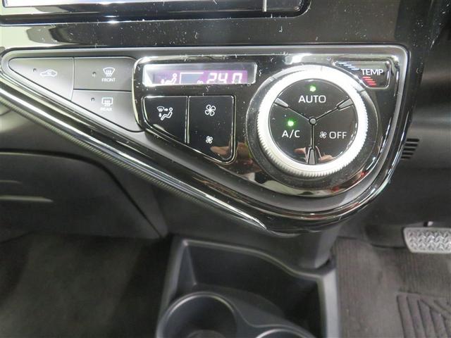 オートエアコン機能で、車内を自動的に、設定した温度に保ってくれます。