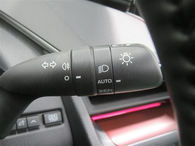 プリウス Ｚ　インテリジェントクリアランスソナー　ＰＷシート　地デジＴＶ　ナビＴＶ　ＡＷ　ＬＥＤヘッドライト　エアコン　バックモニター　寒冷地仕様車　オートクルーズ　４ＷＤ車　スマートキー　盗難防止装置　記録簿（15枚目）