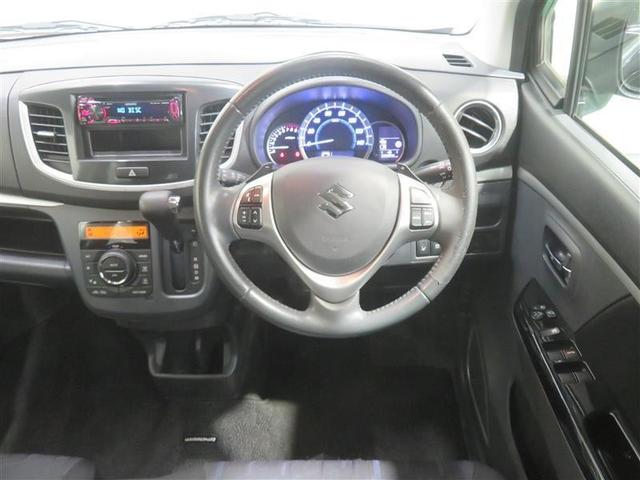 シンプルで使いやすいデザインのハンドル周り。