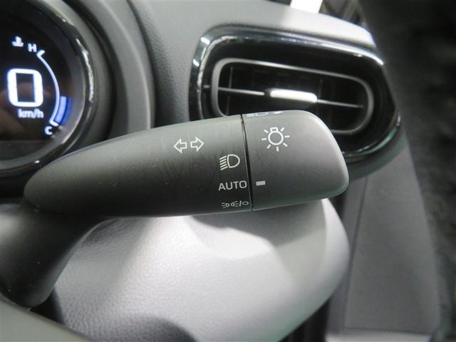 ヤリス Ｚ　サイドＳＲＳ　ＡＡＣ　バックモニタ　スマキー　横滑防止装置　地デジ　キーフリー　パワーウインドウ　定期点検記録簿　助手席エアバック　クルコン　エアバッグ　パワーステアリング　盗難防止システム　ＥＴＣ（13枚目）