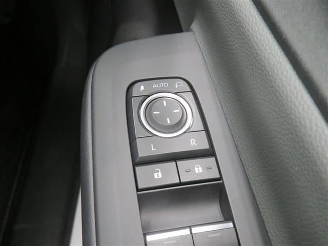 プリウス Ｕ　衝突回避システム　ＬＥＤ　Ｂモニター　ドライブレコーダー　クルーズコントロール　スマートキー　ＥＴＣ車載器　キーレス　盗難防止システム　サイドエアバッグ　横滑り防止装置付き　記録簿　テレビ　ＡＡＣ（12枚目）