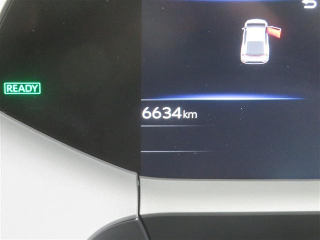 プリウス Ｕ　衝突回避システム　ＬＥＤ　Ｂモニター　ドライブレコーダー　クルーズコントロール　スマートキー　ＥＴＣ車載器　キーレス　盗難防止システム　サイドエアバッグ　横滑り防止装置付き　記録簿　テレビ　ＡＡＣ（15枚目）