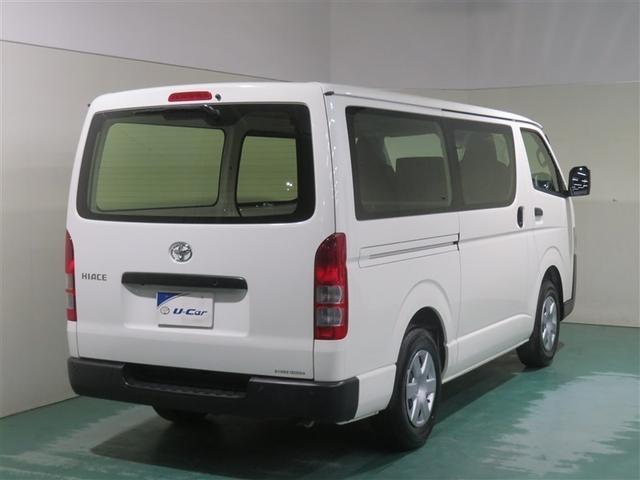 ハイエースバン ＤＸ　プリクラッシュセーフティ　エアバック　リモコンキー　パワーステアリング　セキュリティーアラーム　バックモニター　エアコン　パワーウインドウ　ＡＢＳ　横滑防止（6枚目）