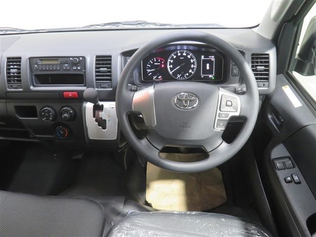 ハイエースバン ＤＸ　プリクラッシュセーフティ　エアバック　リモコンキー　パワーステアリング　セキュリティーアラーム　バックモニター　エアコン　パワーウインドウ　ＡＢＳ　横滑防止（7枚目）