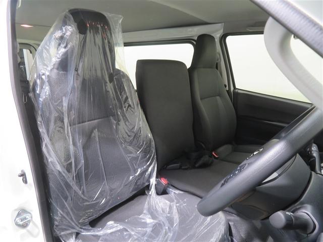 ハイエースバン ＤＸ　プリクラッシュセーフティ　エアバック　リモコンキー　パワーステアリング　セキュリティーアラーム　バックモニター　エアコン　パワーウインドウ　ＡＢＳ　横滑防止（8枚目）