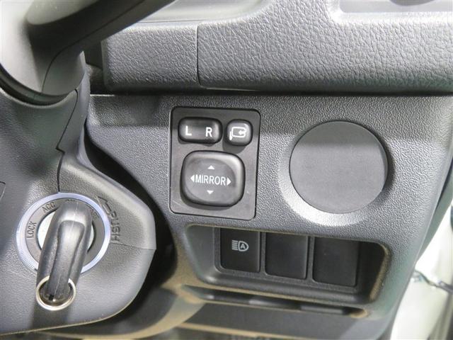 ハイエースバン ＤＸ　プリクラッシュセーフティ　エアバック　リモコンキー　パワーステアリング　セキュリティーアラーム　バックモニター　エアコン　パワーウインドウ　ＡＢＳ　横滑防止（12枚目）