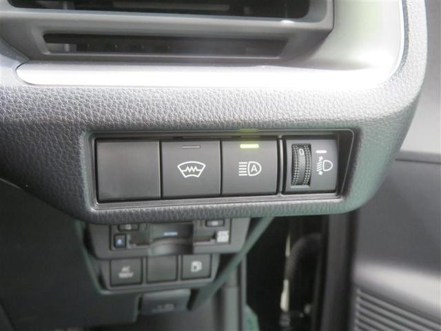 プリウス Ｕ　記録簿　Ｂカメラ　イモビライザー　衝突軽減　オートクルーズコントロール　ＴＶ　横滑り防止機能　スマートキー　フルセグ　アルミホイール　エアコン　ＥＴＣ　キーレス　寒冷地　４ＷＤ　ＬＥＤ（13枚目）