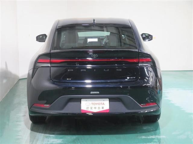 プリウス Ｕ　記録簿　Ｂカメラ　イモビライザー　衝突軽減　オートクルーズコントロール　ＴＶ　横滑り防止機能　スマートキー　フルセグ　アルミホイール　エアコン　ＥＴＣ　キーレス　寒冷地　４ＷＤ　ＬＥＤ（20枚目）