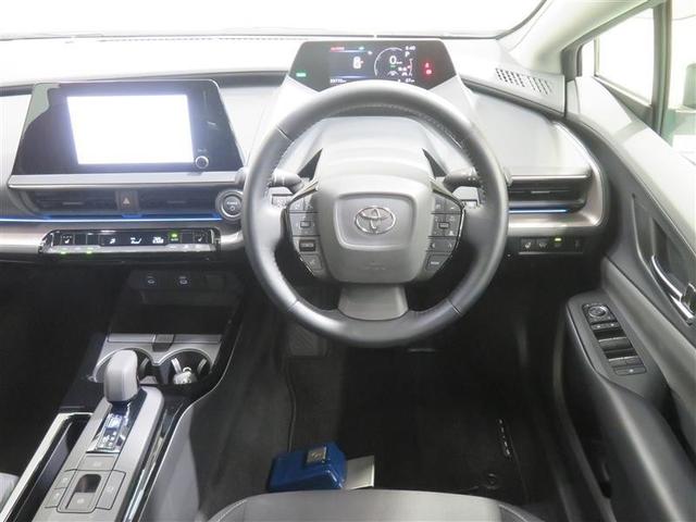 プリウス Ｕ　記録簿　Ｂカメラ　イモビライザー　衝突軽減　オートクルーズコントロール　ＴＶ　横滑り防止機能　スマートキー　フルセグ　アルミホイール　エアコン　ＥＴＣ　キーレス　寒冷地　４ＷＤ　ドラレコ　ＬＥＤ（4枚目）