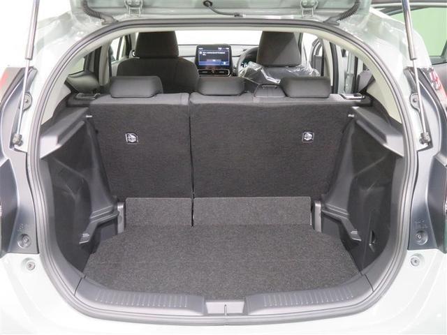 アクア Ｚ　ＬＥＤヘッドライト　スマートキー　イモビライザー　アルミホイール　オートクルーズコントロール　エアコン　ＥＳＣ　カーテンエアバッグ　キーレス　パワーウインドウ　ＡＢＳ　エアバッグ　パワーステアリング（17枚目）