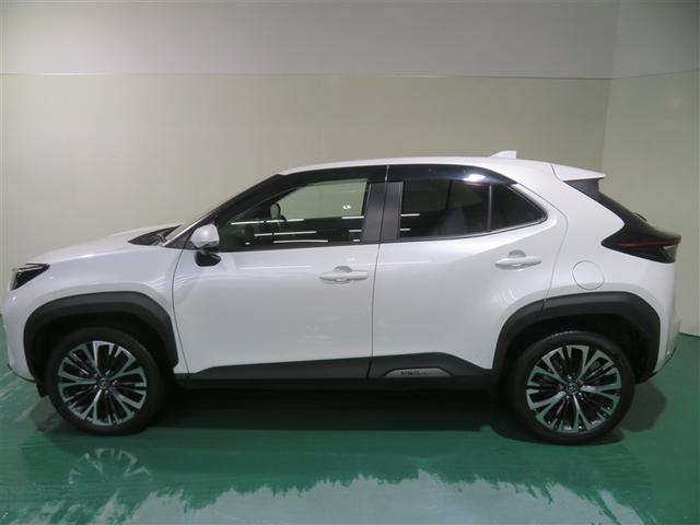 ヤリスクロス ハイブリッドZ インテリジェントキー アルミホイル LEDライト リアカメラ ナビ クルーズコントロール 整備記録簿 横滑り防止システム メモリーナビゲーション 電動シ-ト パワステ オートエアコン キーフリー(2枚目)