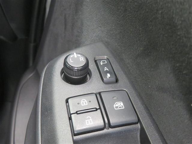 ヤリスクロス ハイブリッドZ インテリジェントキー アルミホイル LEDライト リアカメラ ナビ クルーズコントロール 整備記録簿 横滑り防止システム メモリーナビゲーション 電動シ-ト パワステ オートエアコン キーフリー(12枚目)