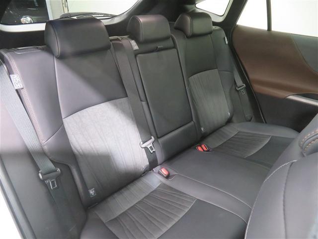 ハリアー Ｚ　盗難防止　運転席パワーシート　地デジ　横滑防止装置　リアビューカメラ　ヘッドライトＬＥＤ　アルミホイール　点検記録簿　Ｗエアバッグ　キーレス　スマートキ－　サイドエアバッグ　エアコン　ナビ＆ＴＶ（7枚目）