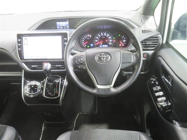 ヴォクシー ＺＳ　煌ＩＩＩ　プリクラッシュ　スマートキ　アイスト　ＤＶＤ再生機能　記録簿付き　横滑り防止装置　ナビＴＶ　アルミ　三列シート　ＷＡＣ　盗難防止　オートエアコン　キーレス　ＥＴＣ装備　パワステ　メモリナビ　クルコン（4枚目）