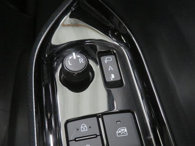 ヴォクシー ＺＳ　煌ＩＩＩ　プリクラッシュ　スマートキ　アイスト　ＤＶＤ再生機能　記録簿付き　横滑り防止装置　ナビＴＶ　アルミ　三列シート　ＷＡＣ　盗難防止　オートエアコン　キーレス　ＥＴＣ装備　パワステ　メモリナビ　クルコン（15枚目）