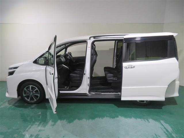 ヴォクシー ＺＳ　煌ＩＩＩ　プリクラッシュ　スマートキ　アイスト　ＤＶＤ再生機能　記録簿付き　横滑り防止装置　ナビＴＶ　アルミ　三列シート　ＷＡＣ　盗難防止　オートエアコン　キーレス　ＥＴＣ装備　パワステ　メモリナビ　クルコン（20枚目）