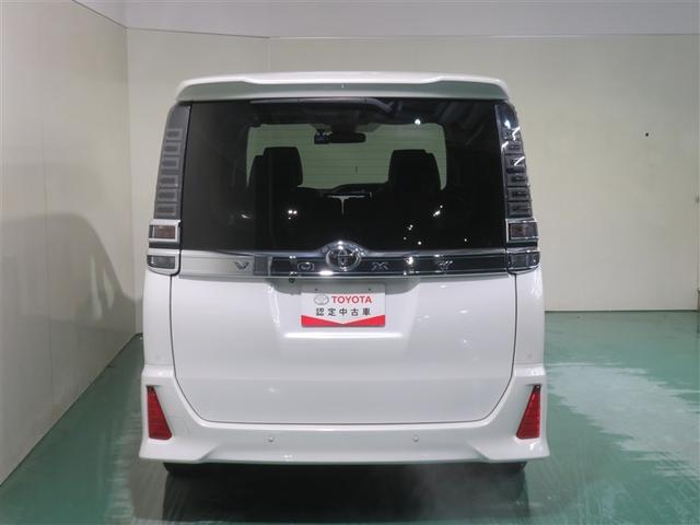 ヴォクシー ＺＳ　煌ＩＩＩ　プリクラッシュ　スマートキ　アイスト　ＤＶＤ再生機能　記録簿付き　横滑り防止装置　ナビＴＶ　アルミ　三列シート　ＷＡＣ　盗難防止　オートエアコン　キーレス　ＥＴＣ装備　パワステ　メモリナビ　クルコン（21枚目）