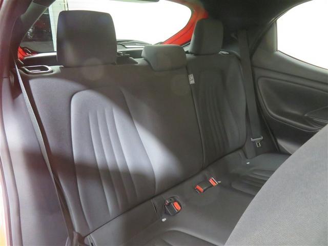 ヤリス Ｘ　被害軽減ブレーキ　Ｂカメラ　キーレスエントリー　点検記録簿　クルーズコントロール　ＥＴＣ車載器　ＥＳＣ　サイドエアバッグ　メモリーナビ　パワーステアリング　エアバック　ＡＢＳ　マニュアルエアコン（6枚目）