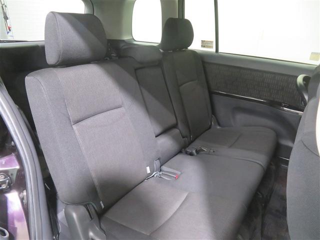 アイシス プラタナ　Ｖセレクション　ＥＴＣ車載器　ＤＶＤ再生可　イモビ　フルセグ　ＡＡＣ　Ｗエアバック　スマキー　３列シート　エアバッグ　ウォークスルー　パワーステアリング　記録簿　キーレス　アルミ　ナビ＆ＴＶ　ＡＢＳ　パワーウインドウ（6枚目）