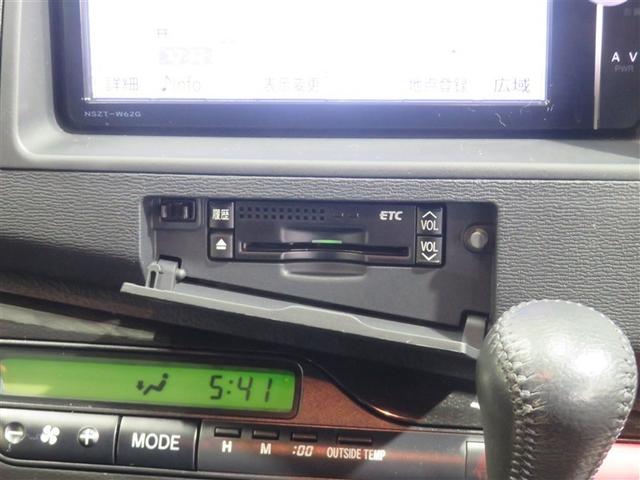 アイシス プラタナ　Ｖセレクション　ＥＴＣ車載器　ＤＶＤ再生可　イモビ　フルセグ　ＡＡＣ　Ｗエアバック　スマキー　３列シート　エアバッグ　ウォークスルー　パワーステアリング　記録簿　キーレス　アルミ　ナビ＆ＴＶ　ＡＢＳ　パワーウインドウ（13枚目）