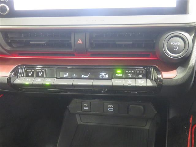 プリウス Ｚ　リアカメラ　プリクラッシュ　ＰＷシート　メモリナビ　ＬＥＤランプ　ナビ・ＴＶ　オートクルーズ　ＡＣ　運転席エアバッグ　横滑り防止装置　ＥＴＣ付　盗難防止システム　パワーウインドウ　キーレス　ＡＢＳ（12枚目）