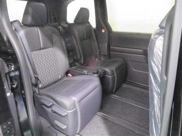 ノア ハイブリッドS-Z 横滑り防止機能 エアバッグ オートクルーズコントロール 地デジ ダブルエアコン スマートエントリー LEDランプ バックモニター メモリナビ 3列シート ETC付き ABS アルミホイール キーレス(9枚目)